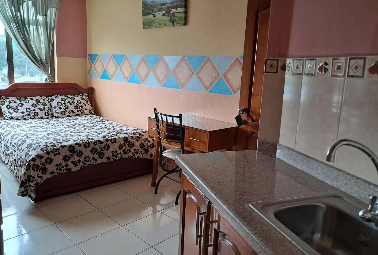 Hostal Abu Dhabi Cuenca Hotel